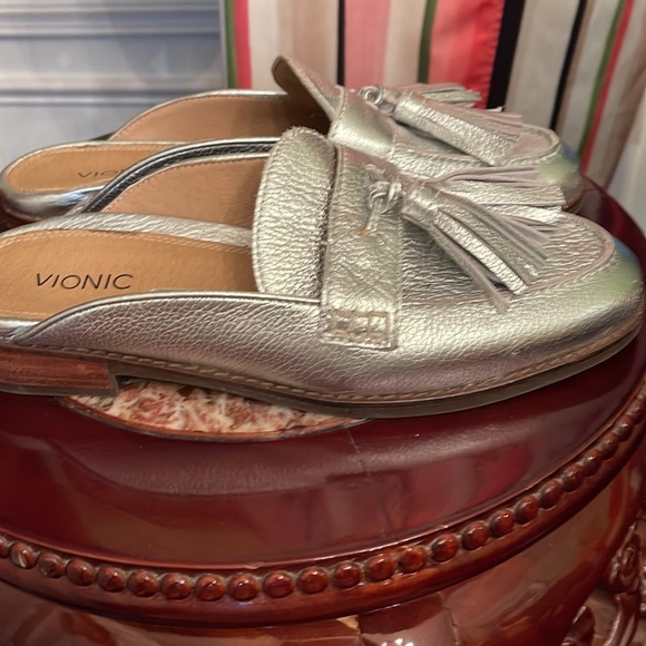 Vionic size7 woman shoe color silver with tassel. Pre owned condition great. - Picture 2 of 8